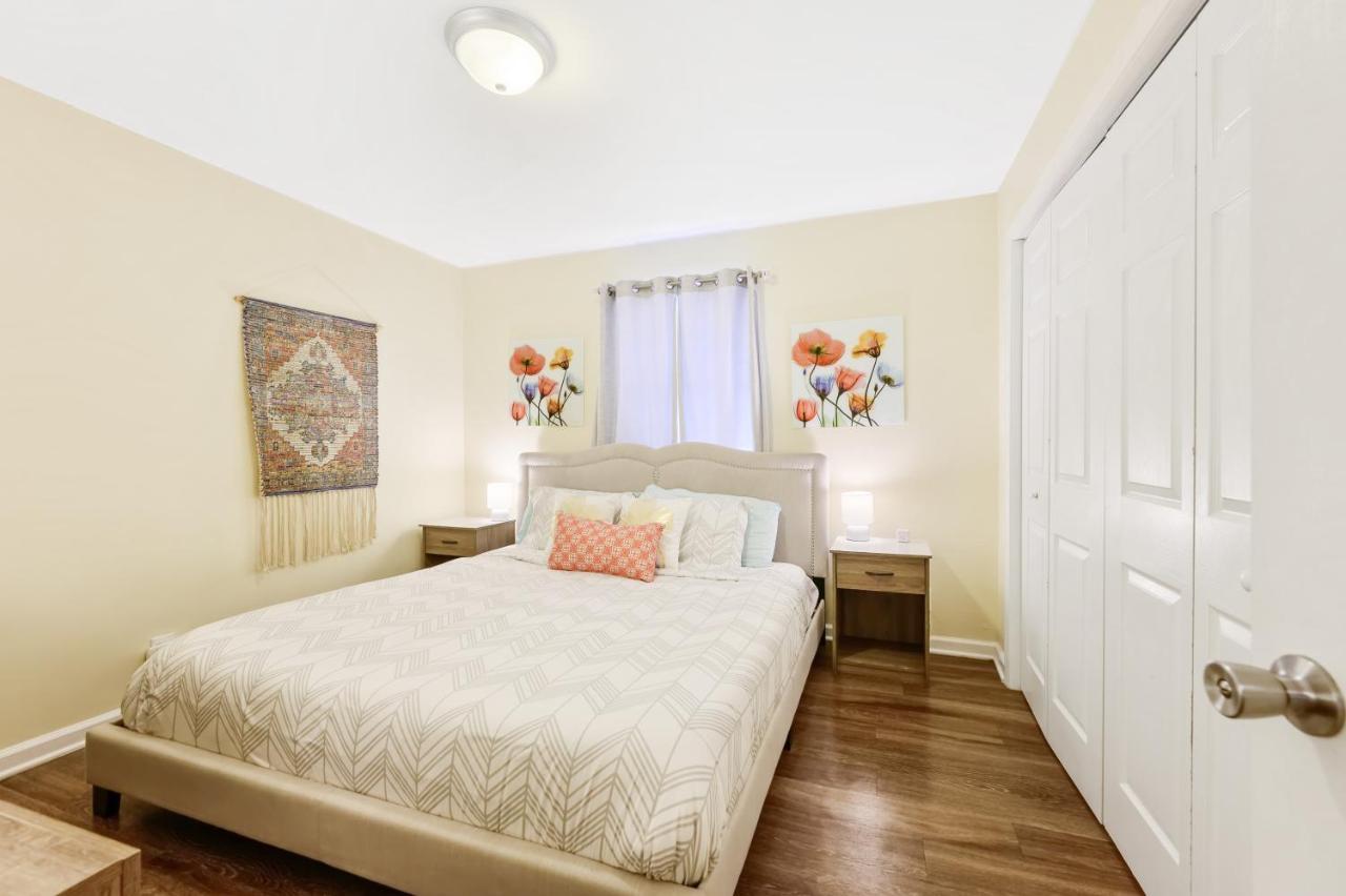 Dapper Digs - King Bed - Long Term Stays - Duke Durham Exterior photo