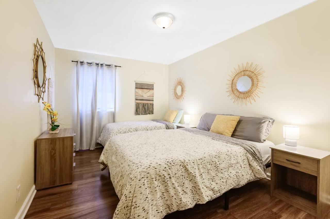 Dapper Digs - King Bed - Long Term Stays - Duke Durham Exterior photo